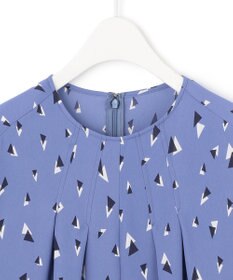 ICB 【UVケア・速乾】Back Satin Amunzen クルーネックブラウス