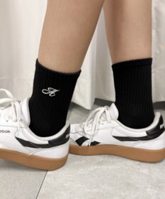 WEGO アルファベット刺繍ソックス