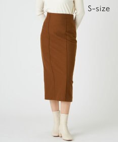 BEIGE， MAZARINE / Iラインスカート