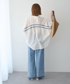 YECCA VECCA バック刺繍バンドカラーシャツ