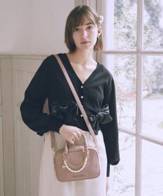 Maison de FLEUR チャーム付きワイドボストンバッグ