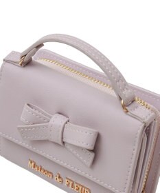 Maison de FLEUR ハンドル付きリボンウォレット