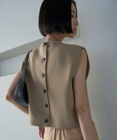 UNFILO L フォルムニット クロップドベスト