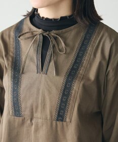 CRAFT STANDARD BOUTIQUE 刺繍入りツイルＶネックチュニック
