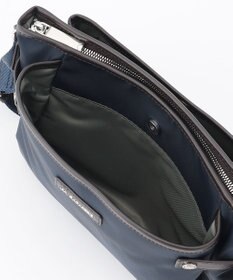 LA BAGAGERIE 【撥水ナイロン】ベーシックポシェット