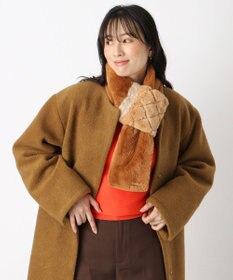 MOONBAT FURLA フェイクファーキルティングマフラー