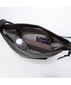 UNBILLION アトランタ ATLANTA / やぎ革軽量バケツ型ショルダー