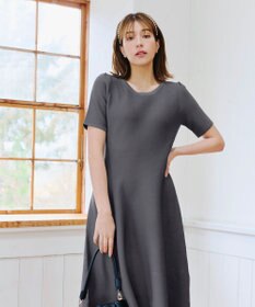 Tiaclasse 【洗える】クルーネック半袖ニットフレアワンピース