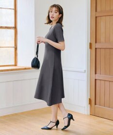 Tiaclasse 【洗える】クルーネック半袖ニットフレアワンピース