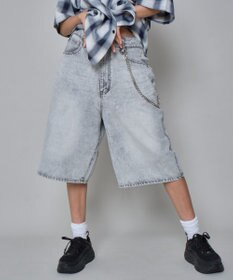 WEGO 【ユニセックス着用ITEM】チェーン付きスーパーバギーデニムショーツ