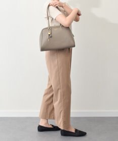 INTER-CHAUSSURES 【CHRISTIAN VILLA】チャーム付きシュリンクレザーハンドバッグ