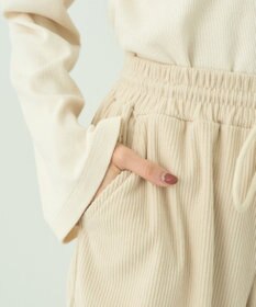 earth music&ecology リラックスコーデュロイパンツ