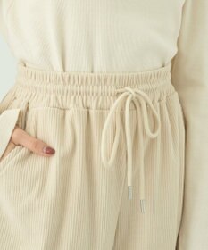 earth music&ecology リラックスコーデュロイパンツ