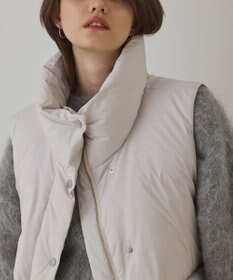 GRACE CONTINENTAL スタンドカラーダウンベスト