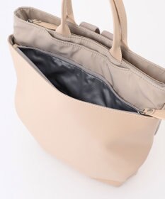 Y'SACCS シルキーリュクスバックパック