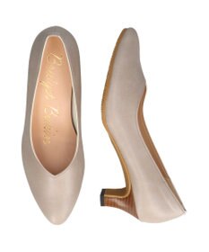 Bridget Birkin 【Bridget Birkin】Vカットベーシックパンプス