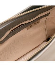 IBIZA ディアリオ　ナイロン　ショルダーバッグ