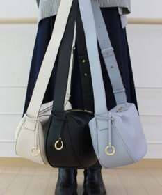 組曲 【人気につき再入荷！】ハーフムーンショルダー バッグ