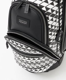 23区GOLF 【UNISEX】フラッグ総柄キャディバッグ　他と被らないデザイン