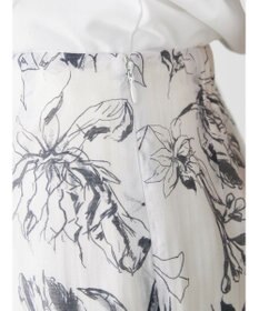 Green Parks モノトーンフラワータイトスカート