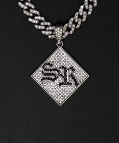 WEGO Mモチーフラインストーンネックレス