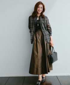 uncrave メモリータフタ フレアスカート