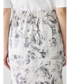 Green Parks モノトーンフラワータイトスカート