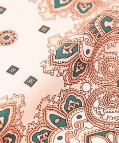 組曲 スクエアシルクスカーフ