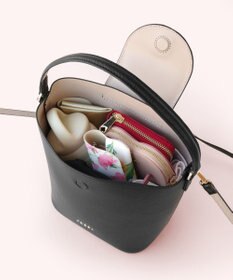 TOCCA PETAL SILHOUETTE LEATHER BAG  レザーバッグ