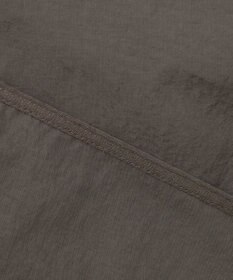 uncrave ライトプルーフナイロン オフショルブラウス