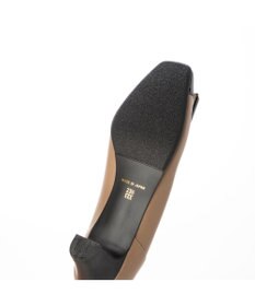 Riz raffinee <Riz raffinee>【３E】エナメルコンビバックルパンプス