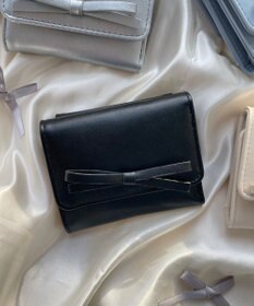 WEGO リボンフラップミニウォレット