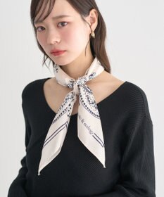 earth music&ecology ボタニカル柄スカーフ（70 ×70）