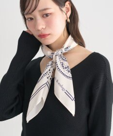 earth music&ecology ボタニカル柄スカーフ（70 ×70）