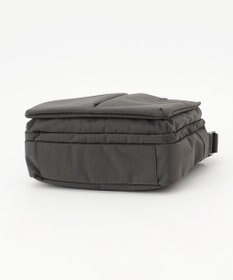 Y'SACCS 【ムック本掲載】クリンクルナイロン　ダブルポケットショルダー