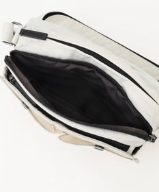 Y'SACCS 【ムック本掲載】クリンクルナイロン　ダブルポケットショルダー