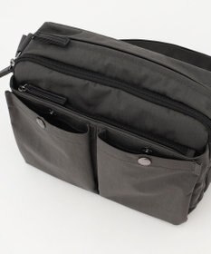 Y'SACCS 【ムック本掲載】クリンクルナイロン　ダブルポケットショルダー