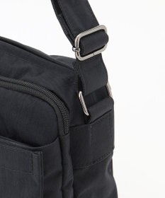 Y'SACCS 【ムック本掲載】クリンクルナイロン　ダブルポケットショルダー