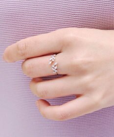 Tiaclasse ボタニカルモチーフストーンリング