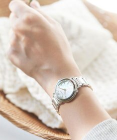 CITIZEN 【光発電 腕時計】マニッシュな端正さの中にフェミニンな要素を取り入れた2WAYモデル