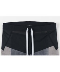 CW-X 【WOMEN】 CW-X スポーツタイツ ハーフ ひざ上丈 下半身サポート(股関節・腰・おしり・ふともも) 全面メッシュ素材 マラソン・球技 レディース HZY775 /ワコール