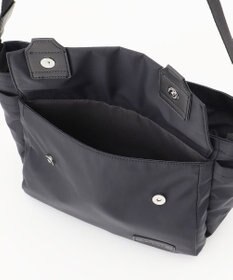 Y'SACCS ダブルタブ　トラベルショルダーバッグ