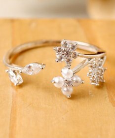 Tiaclasse ボタニカルモチーフストーンリング