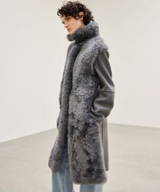 BEIGE， DANDEL / ミドル丈ムートンコート