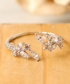 Tiaclasse ボタニカルモチーフストーンリング