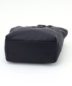 LA BAGAGERIE チャーム付き　ナイロンスクエアリュック