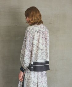 GRACE CONTINENTAL パリスカーフプリントブラウス