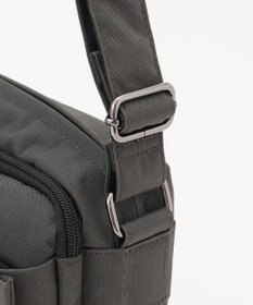 Y'SACCS 【ムック本掲載】クリンクルナイロン　ダブルポケットショルダー