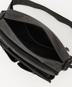 Y'SACCS 【ムック本掲載】クリンクルナイロン　ダブルポケットショルダー