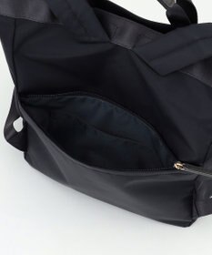 LA BAGAGERIE チャーム付き　ナイロンスクエアリュック